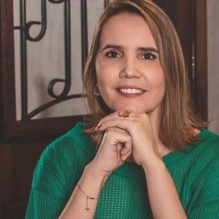Dra. Cristiane Pacheco