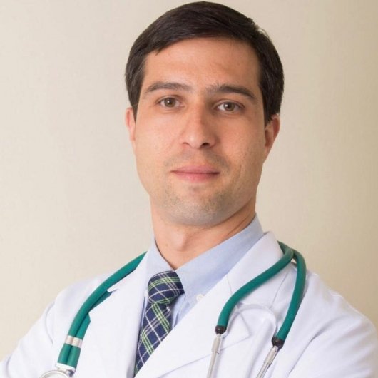 Dr. Bruno Papelbaum