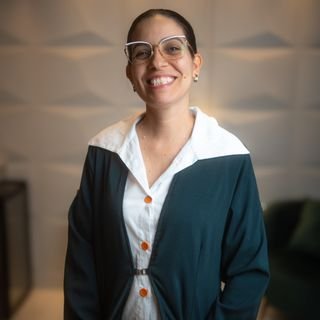 Juliana Rocha Barbosa Previato .
