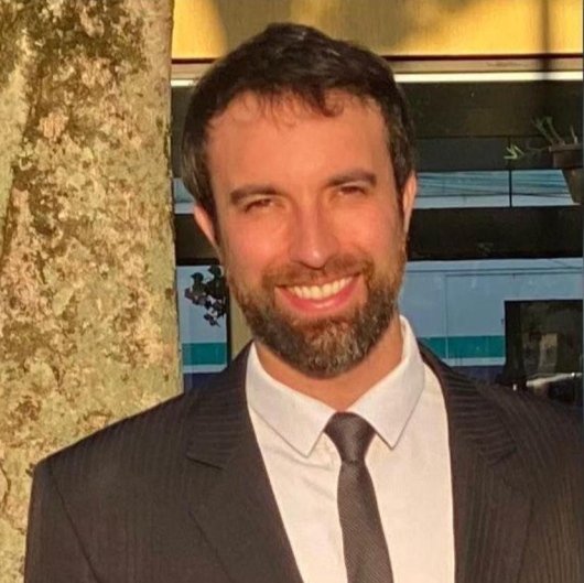 Dr. Leandro Vasconcelos