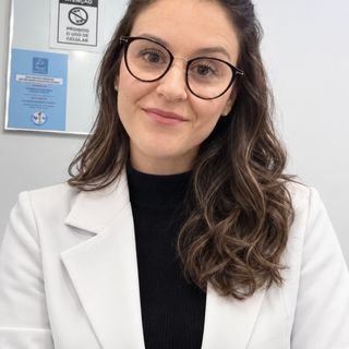 Dra. Walesca Ferraz Agustini