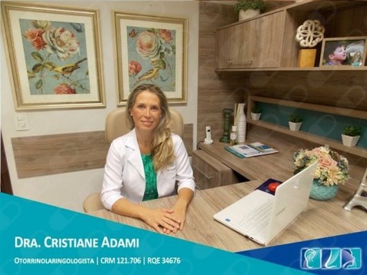 Dra. Cristiane Mayra Adami