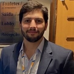 Dr. Matheus Montenegro de Araujo