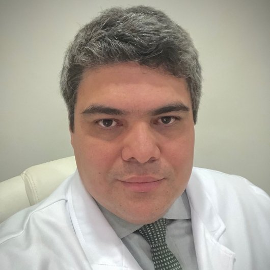 Dr. Stéphanno Gomes Pereira Sarmento