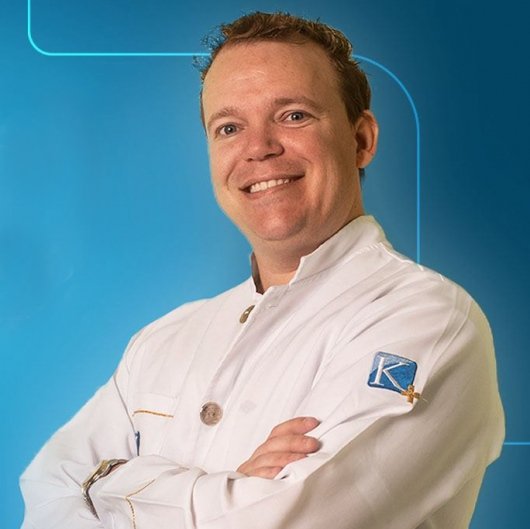 Dr. Estevan Augusto Kerbes