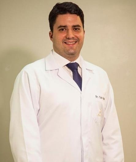 Dr. Caio Knihs