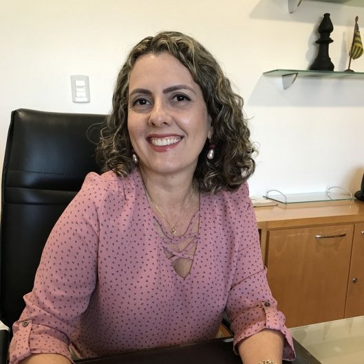 Dra. Cristiane dos Reis Brandão Neves