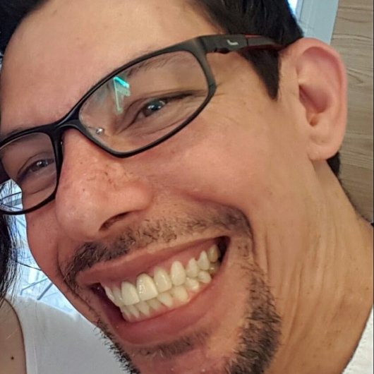 Dr. Adriano Marques