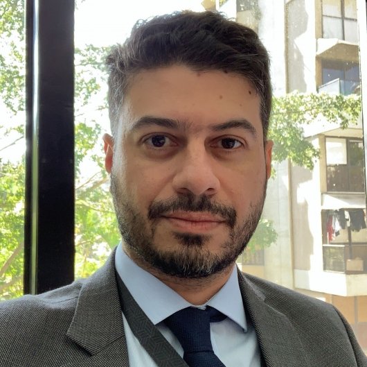 Dr. Matheus Buzzo