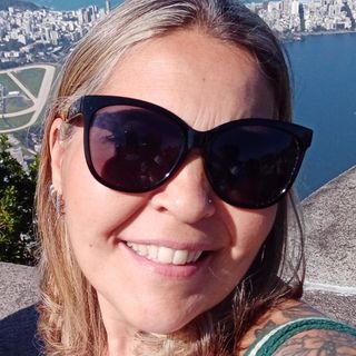 Dra. Elizabeth Pereira Petke