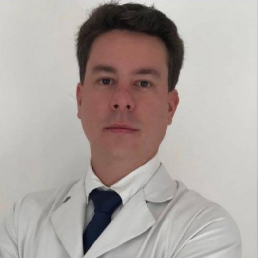 Dr. Carlos Henrique Coimbra Jacon