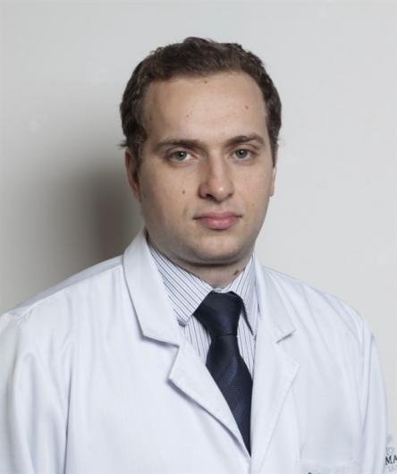 Dr. Gustavo Trindade de Queiroz