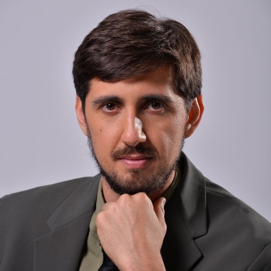 Dr. Matheus Manzani Malheiros