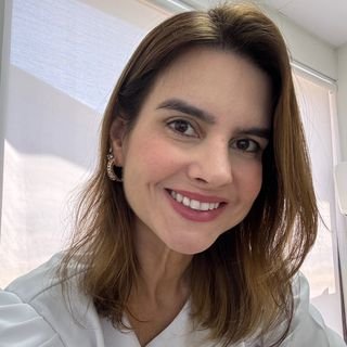 Dra. Egle Bastos Targino Puppim