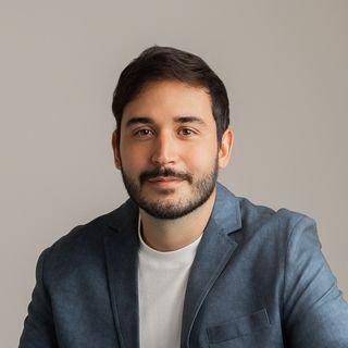 Dr. Bernardo Centoducatte