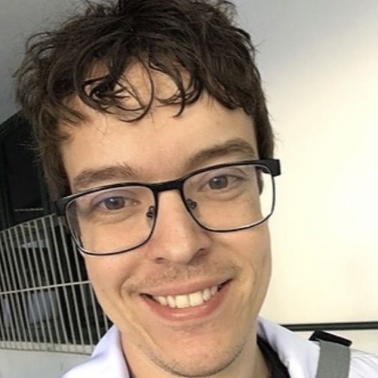 Dr. Tiago Brito
