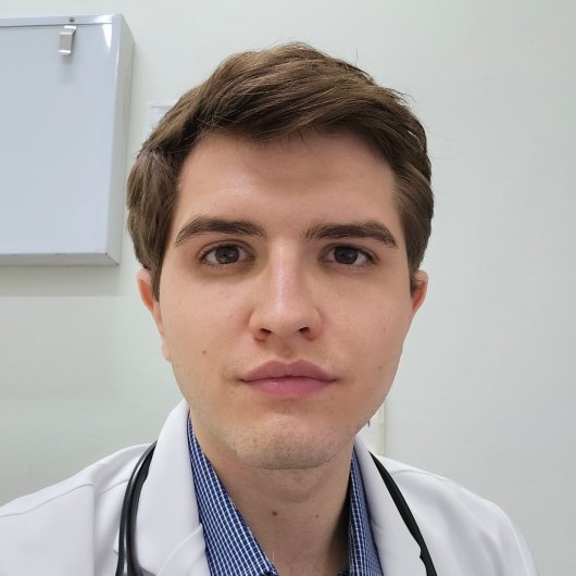 Dr. Lucas Dias Borges Peres