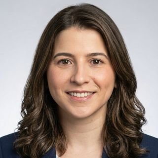 Dra. Flavia Alves Corrêa de Queiroz