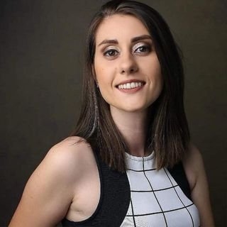 Dra. Nicole Nascimento