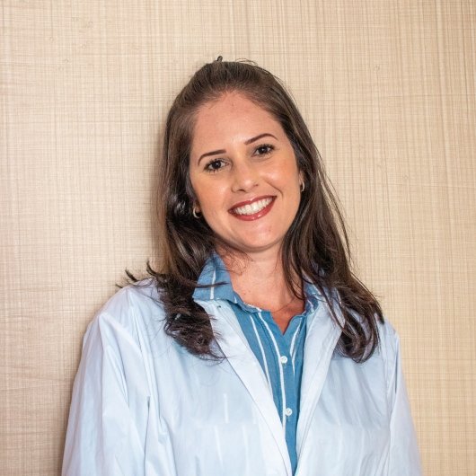 Dra. Mary Oliveira