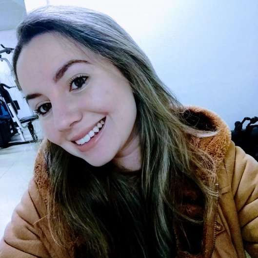 Dra. Thayse Toledo Moreira