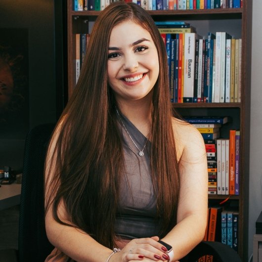 Dra. Izis R. Cerveira Felipichuki