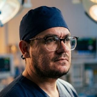 Dr. Bruno Hesz Ferrari