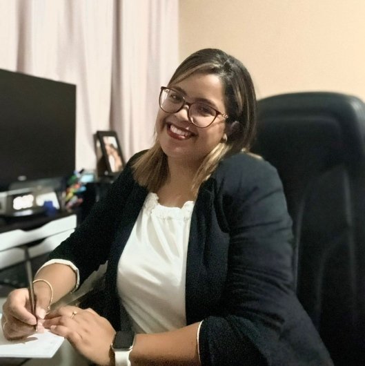 Dr. Ana Paula Oliveira