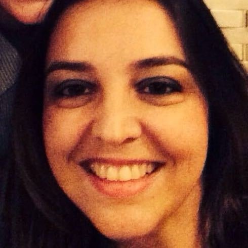Dra. Mariana Pires de Mello Valente