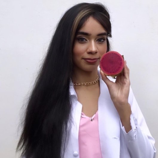 Thayná Amanda Regis Simão