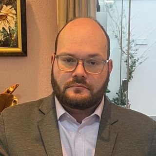 Dr. Emanuel Costa De Oliveira