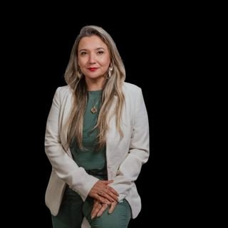 Dra. Paula Janaina Albino Cabral
