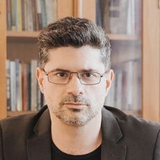 Dr. Diogo Calazans