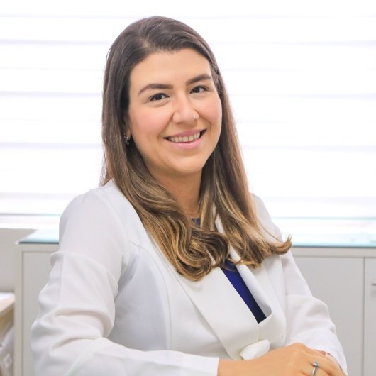 Dra. Sarah Branco Ribeiro