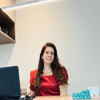 Dra. Valéria Donato