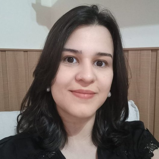 Dra. Uiara Raiana Vargas de Castro Oliveira Ribeiro