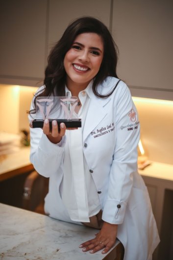 Dra. Angélica Leal Braga