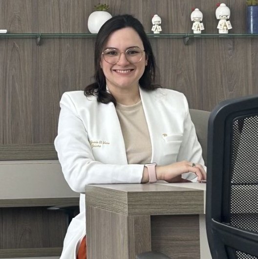 Dra. Yasmin Duarte Lessa