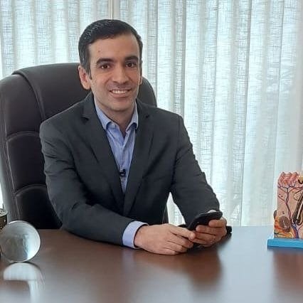 Dr. Gustavo Ávila
