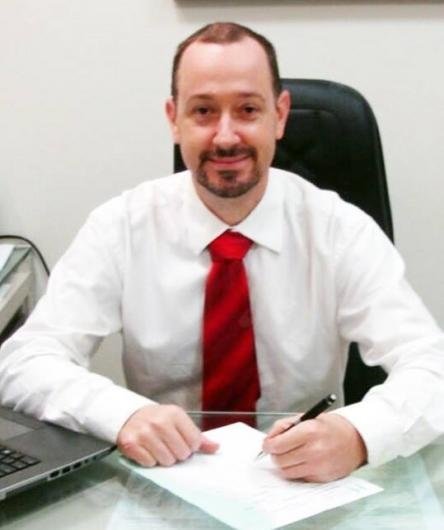 Dr. Marcelo André Brune
