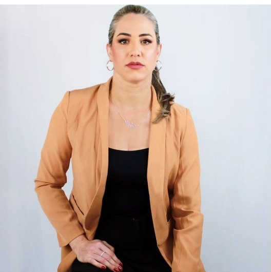 Dra. Gabriela Teixeira