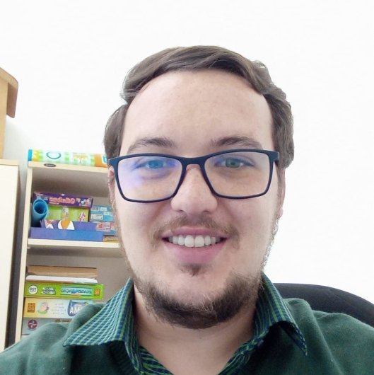 Dr. Lucas Gerhardt