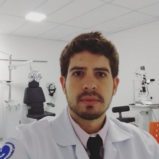 Dr. Julian Cássio Pereira Costa