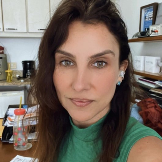 Dra. Andrea Arraes