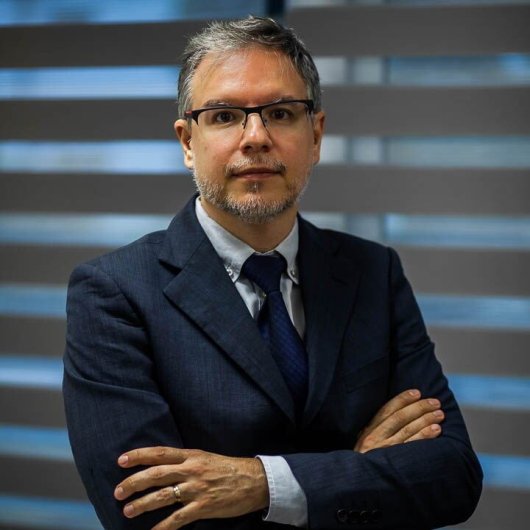 Prof. Charles Angotti Furtado De Medeiros