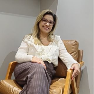 Dra. Rosangela Teixeira Santos