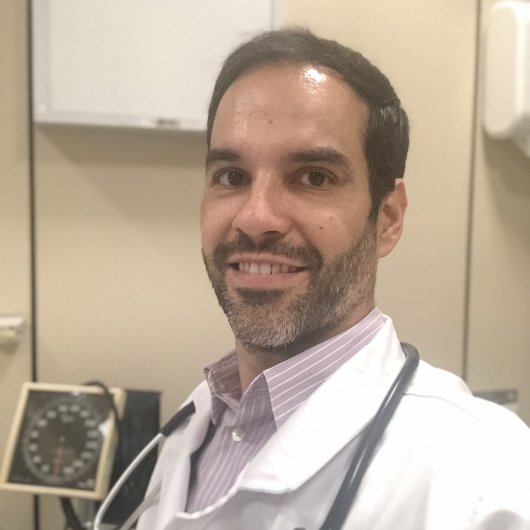 Dr. Marcio Coutinho Xavier Naves
