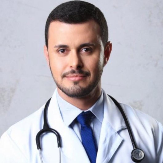 Dr. Tiago Moisés dos Santos Dias de Oliveira