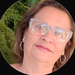 Dra. Paula Cristina de Freitas Lins R Firmo