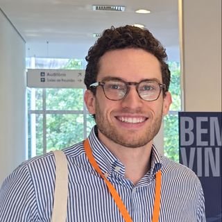 Dr. Fernando Cascelli Oliva